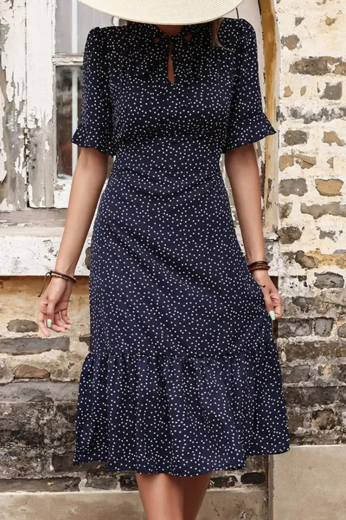 Polka Dot Short Sleeve Midi Dress For Beach.webp