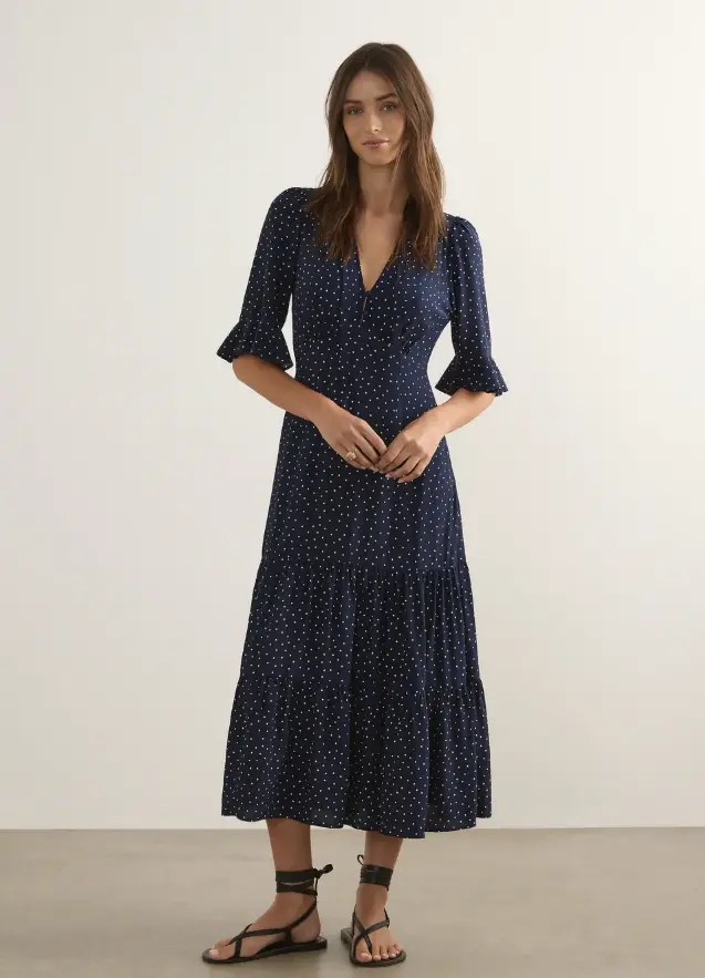 dress1.webp