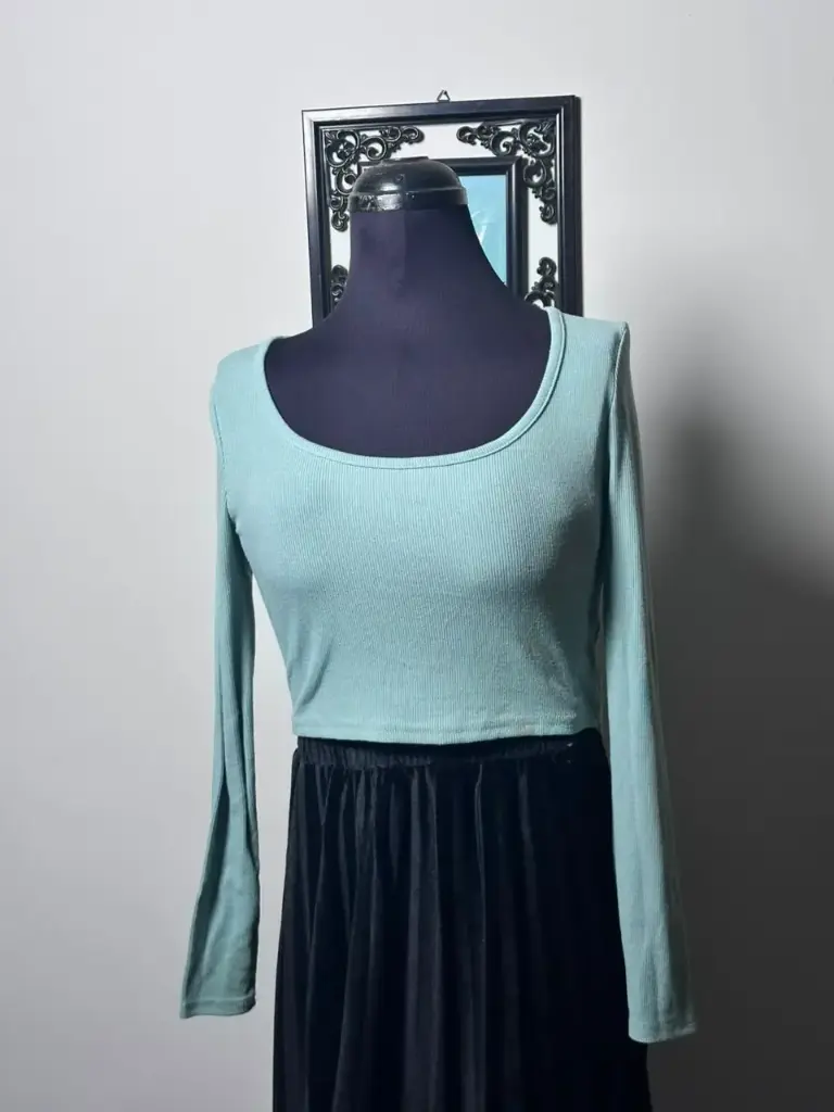 Scoop Neck top