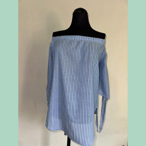 Wassiuo Off shoulder Shirt